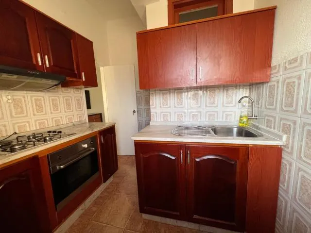  Apartamento África T2 em Zona Comercial de Luanda - picture  : Kitchen/kitchenette 