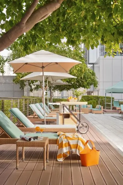  Anantara Downtown Dubai - picture  : Day,Swimming pool,sunbed,Property 