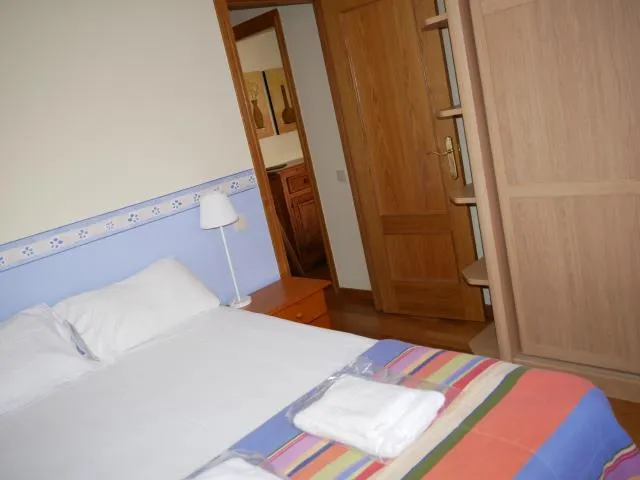  Francoli-Vacances Pirinenca - picture  : Bed,Bedroom,Property 