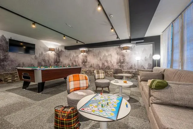  Hotel Cristina - picture  : Lounge or bar,Property 