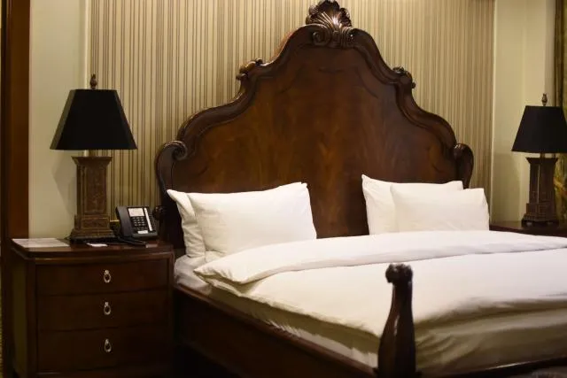  Radisson BLU Hotel Yerevan - picture  : Bed,Photo of the whole room,Room 