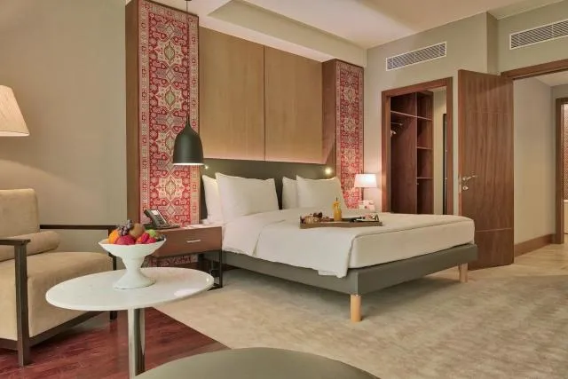  Radisson BLU Hotel Yerevan - picture  : Bed 