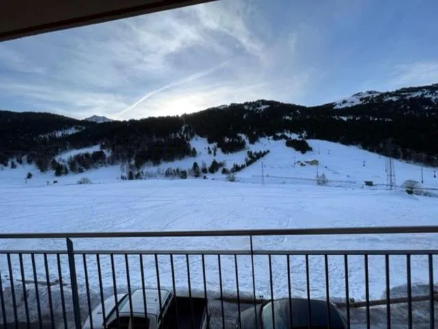  Prat de Baix d'Envalira 7P Envalira-Soldeu Zona Grandvalira - picture  : Shower 