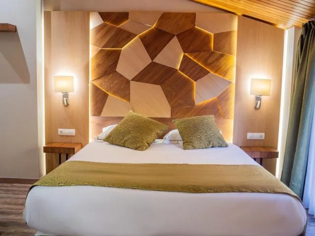  Hotel Princesa Parc - picture  : Bed 