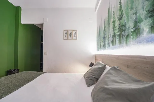  Glaner Hotel Cafe - picture  : Bed,Bed,Bedroom,Property,Room 