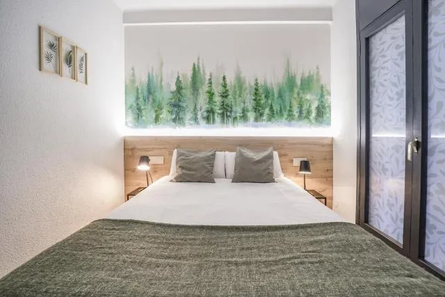  Glaner Hotel Cafe - picture  : Bed,Bed,Photo of the whole room,Room 