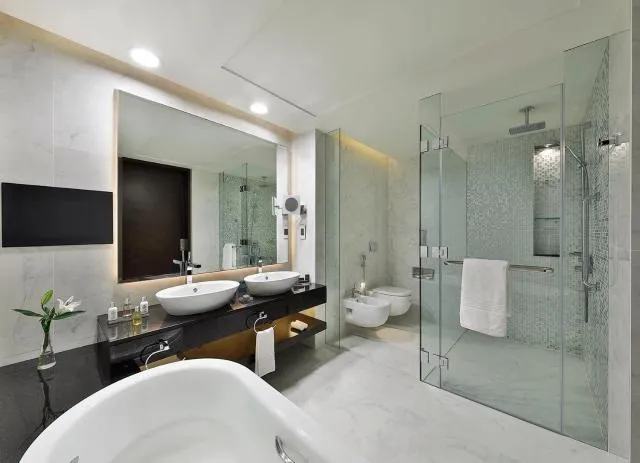  Marriott Hotel Al Forsan, Abu Dhabi - picture  : Bathroom,Bathroom,Bath,Property 