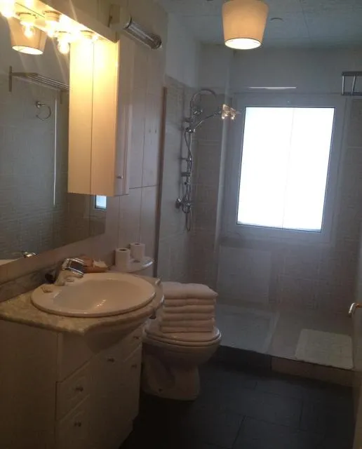  Hotel Roc de St Miquel & Apartment - picture  : Bathroom,Bathroom,Property 