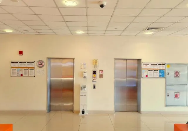  easyHotel Jebel Ali, Dubai - picture  : Kitchen/kitchenette,elevator,elevator 