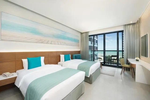  Wyndham Garden Ajman Corniche - picture  : Bed,Photo of the whole room,Bedroom,Property,Room 