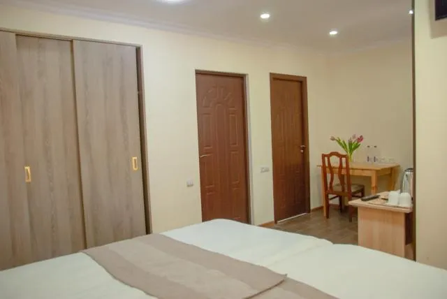  Hotel Basen - picture  : Bed 