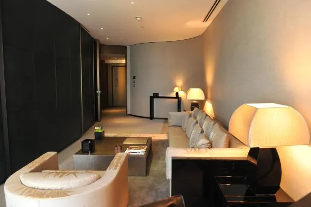  Armani Hotel Dubai - picture  : Seating area,Living room,Property 