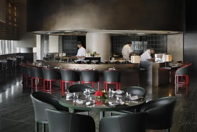  Armani Hotel Dubai - picture  : Toilet,Restaurant/places to eat,Food and drinks,Property 