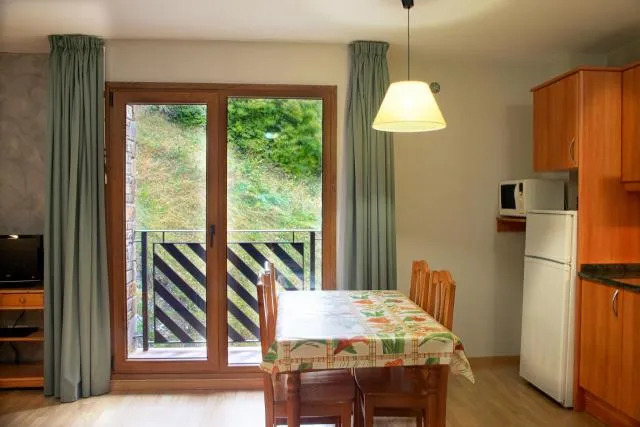  Apartamentos Sant Roma - picture  : Dining area,Dining area,Garden view,Property 