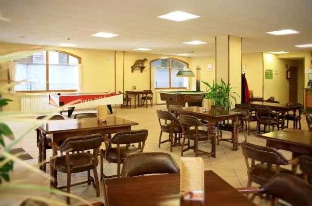  Apartamentos Sant Roma - picture  : Toilet,Lounge or bar,Property 