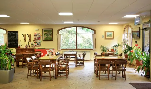  Apartamentos Sant Roma - picture  : Toilet,Patio,Lounge or bar,Property 