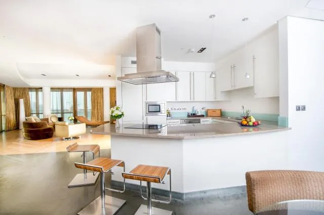  Burjuman Arjaan by Rotana - Dubai - picture  : Kitchen/kitchenette,Kitchen or kitchenette,Living room,Property 