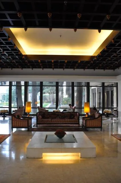  Kabul Serena Hotel - picture  : Lounge or bar,Property 