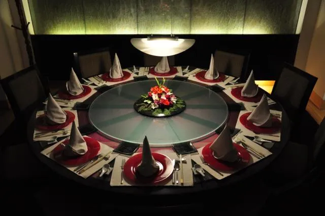  Kabul Serena Hotel - picture  : Toilet,Property building,Restaurant/places to eat,Property 