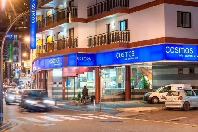  Hotel & Aparthotel Cosmos - picture  : Facade/entrance,Property building,Summer,Property 