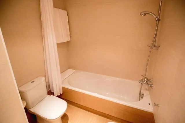  Apartaments Ashome - picture  : Bathroom,Bathroom,Property 