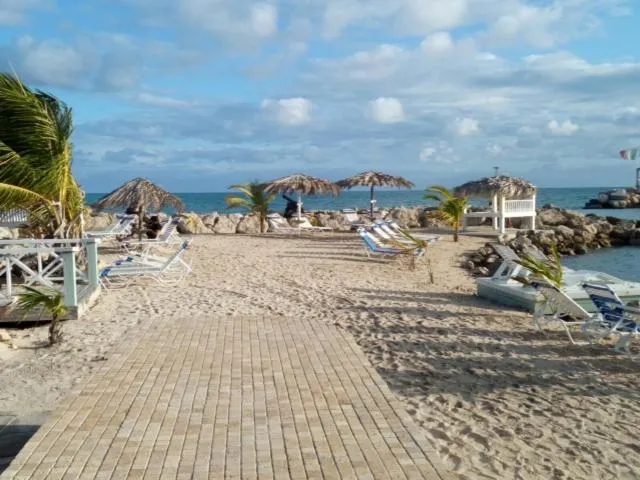  Northshore Seaside Suites - picture  : Beach,Beach,Property 