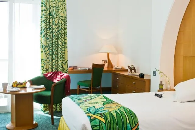  Mercure Grand Jebel Hafeet - picture  : Restaurant/places to eat,Spa/wellness,Photo of the whole room,Decorative detail,Room 