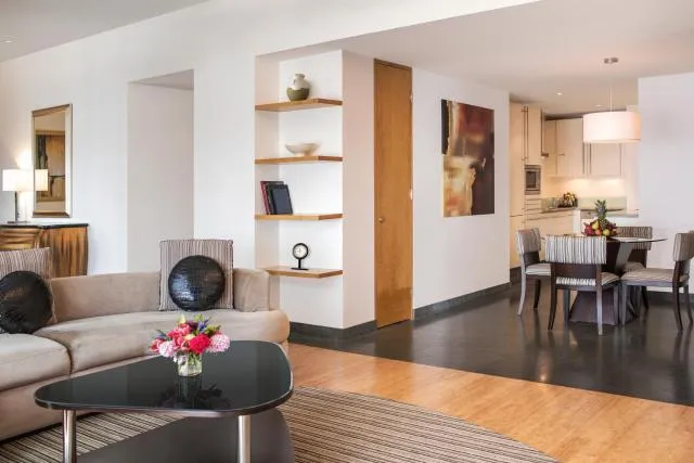  Burjuman Arjaan by Rotana - Dubai - picture  : Patio,Seating area,Dining area,Natural landscape,Coffee/tea facilities,Living room,Seating area,Dining area,Property 