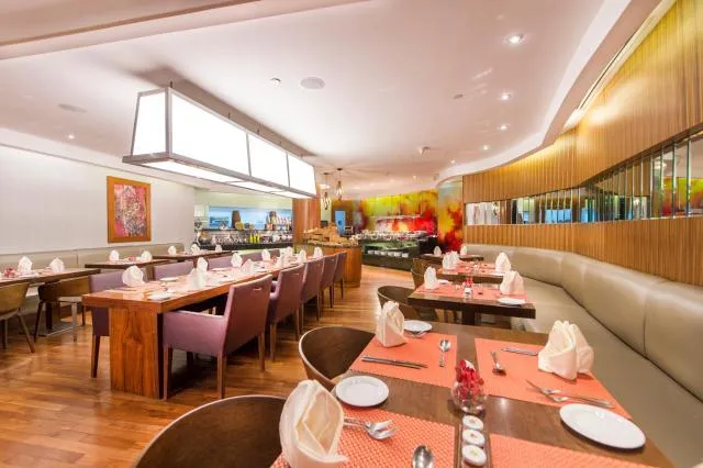  Burjuman Arjaan by Rotana - Dubai - picture  : Toilet,Restaurant/places to eat,Property 