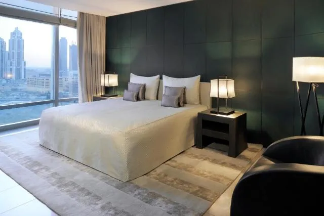  Armani Hotel Dubai - picture  : Restaurant/places to eat,Bed,Bed,View,Room 