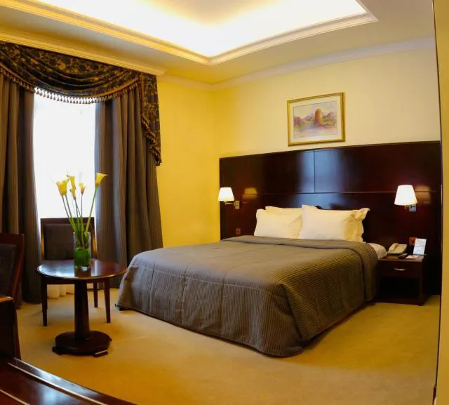 Sharjah Premiere Hotel & Resort - picture  : Bed,Bedroom,Property 