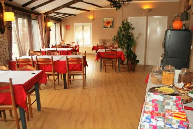  Hotel Roc de St Miquel & Apartment - picture  : Toilet,Patio,Restaurant/places to eat,Property 