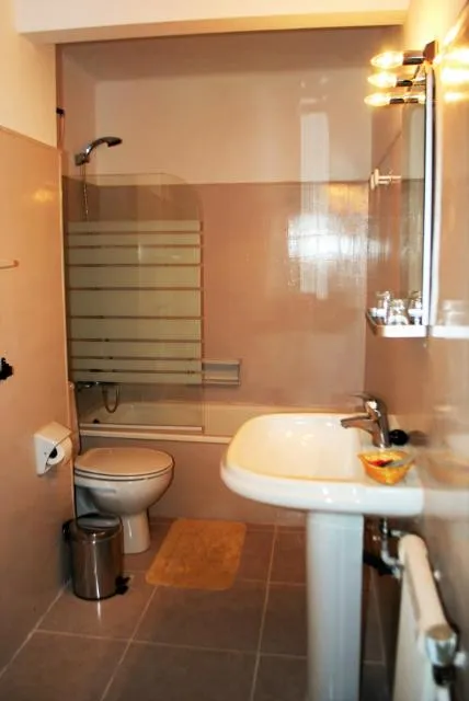  Hotel Roc de St Miquel & Apartment - picture  : Bathroom,Bathroom,Property 