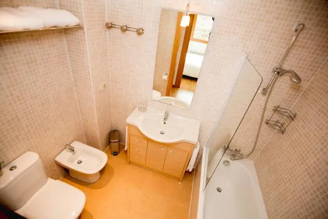  Apartaments Ashome - picture  : Bathroom,Bathroom,Property 