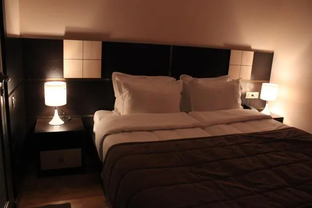  Hotel Lilia Yerevan - picture  : Bed,Bedroom,Property 