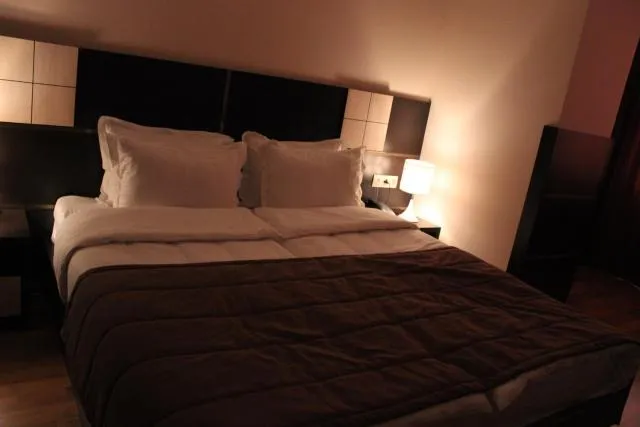  Hotel Lilia Yerevan - picture  : Bed,Bedroom,Property 