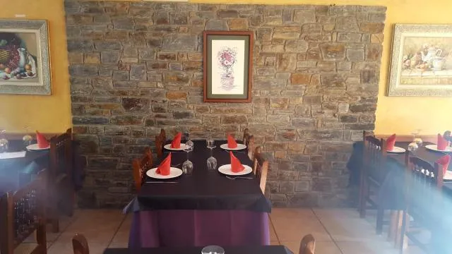  Hotel Sucara - picture  : Toilet,Restaurant/places to eat,Property 