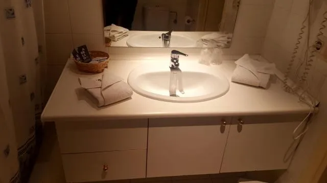  Hotel Sucara - picture  : Bathroom,Bathroom,Property 