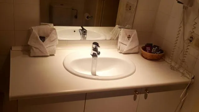  Hotel Sucara - picture  : Bathroom,Bathroom,Property 