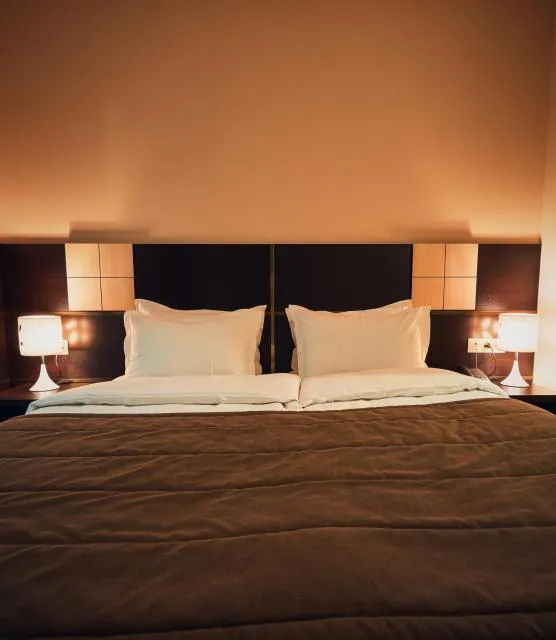  Hotel Lilia Yerevan - picture  : Bed,Bedroom,Property 