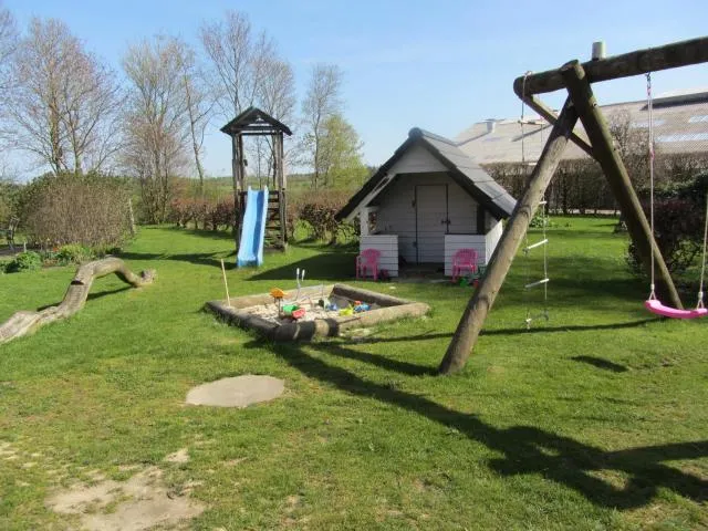  Vestervang Bed & Breakfast - picture  : Children's play area,Children play ground,Property 