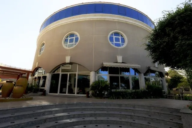  Sharjah Premiere Hotel & Resort - picture  : Facade/entrance,Property building,Property 