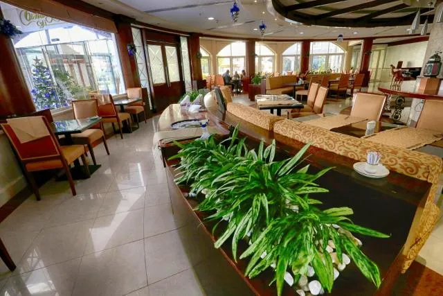  Sharjah Premiere Hotel & Resort - picture  : Restaurant/places to eat,Property 