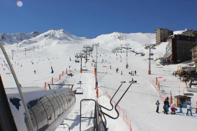  Hotel Kandahar - picture  : Shower,Landmark view,Property 
