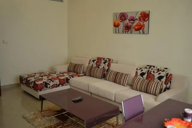  Abu Dhabi Plaza Hotel Apartments - picture  : Seating area,Living room,Property 
