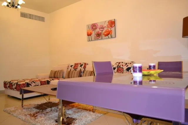  Abu Dhabi Plaza Hotel Apartments - picture  : Living room,Property 