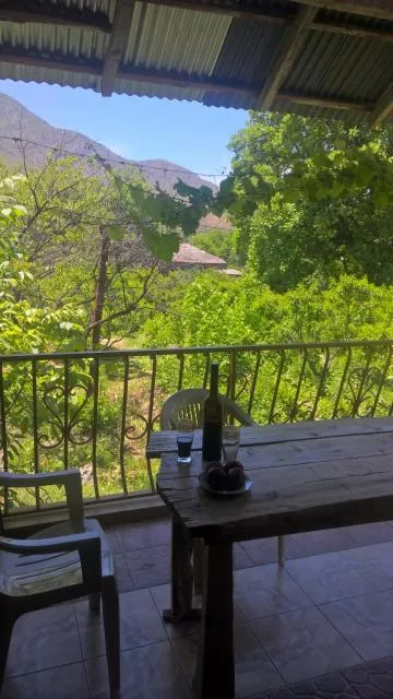  Areni House B&B - picture  : Balcony/terrace 