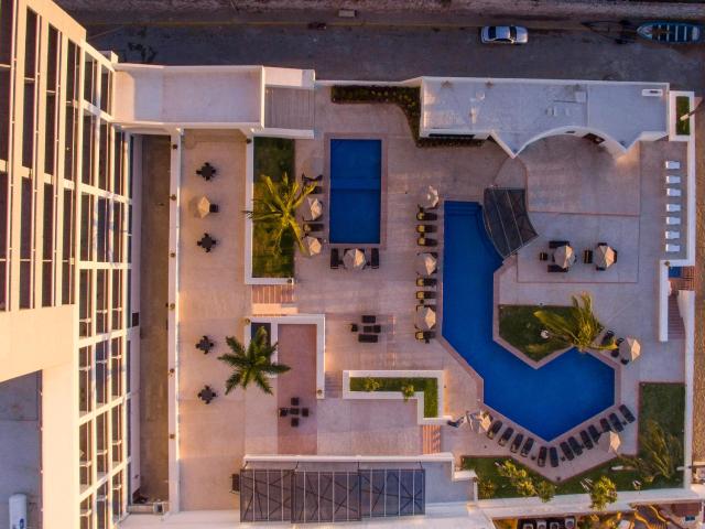 Ocean View Beach Hotel — photo 17