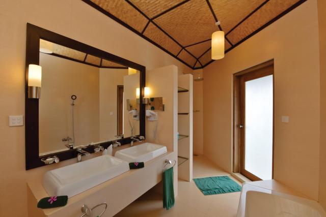 Safari Island Maldives — photo 3