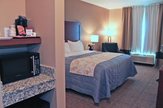 Heartland Inn & Suites — photo 7